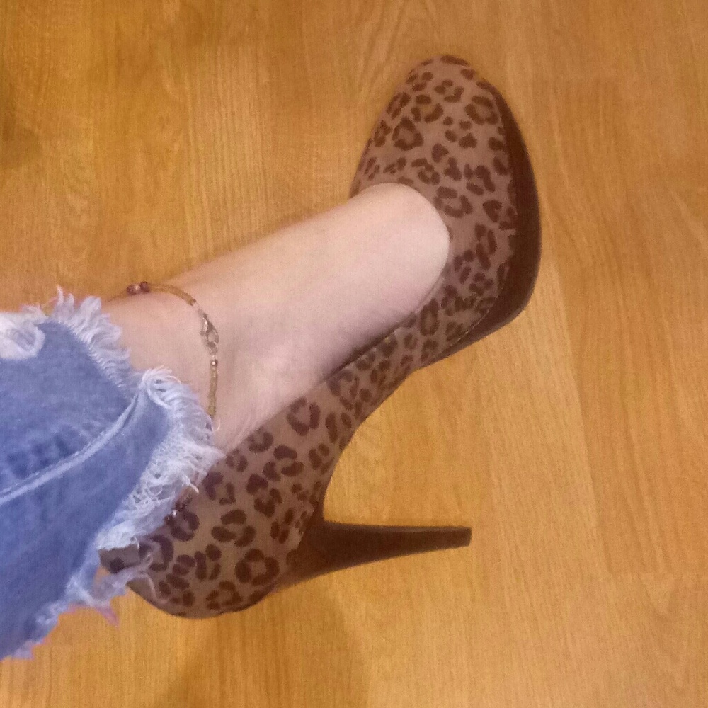 Guess shoes 😻